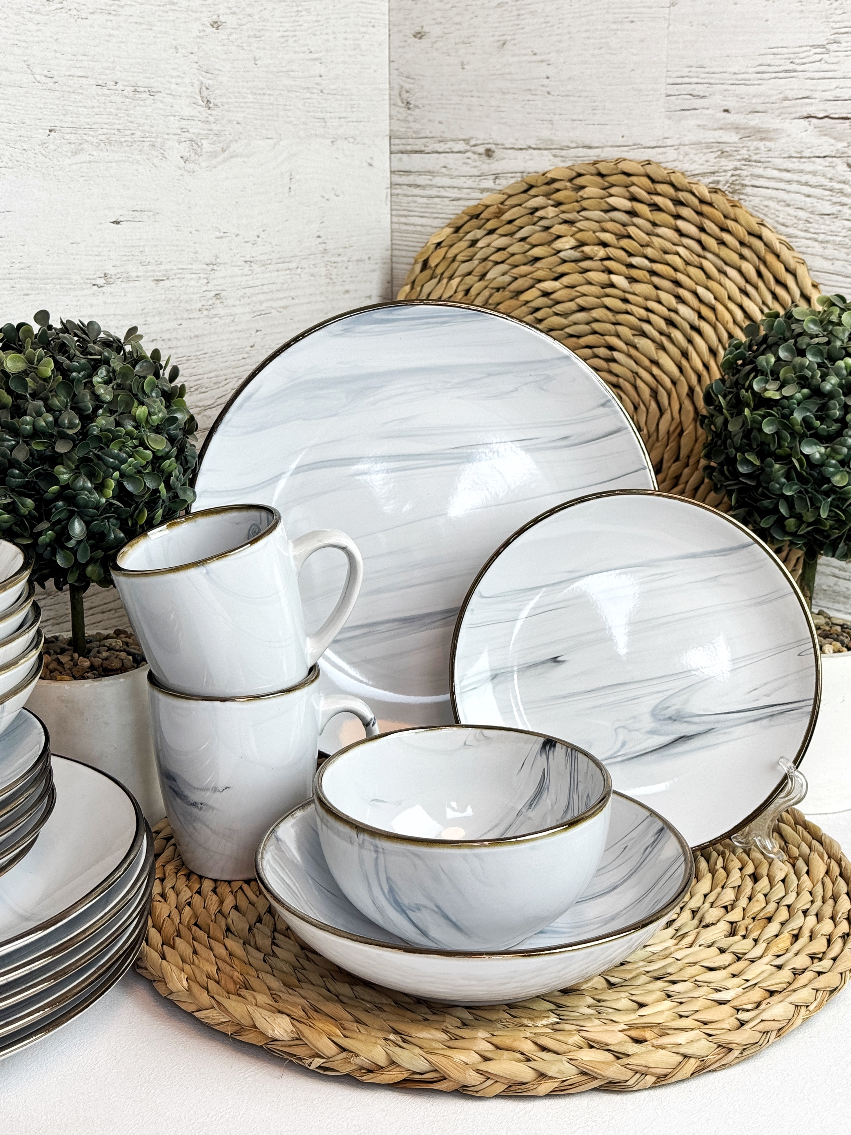Замовити Столовый сервиз 5 пр. Intrendo Maritimo Golden rim white IN0005MAR в інтернет магазині ar-ukraine за вигідною ціною дешево, оптом і роздріб.