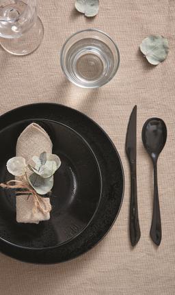 Тарілка обідня Luminarc Diana Black, 25 см V0121